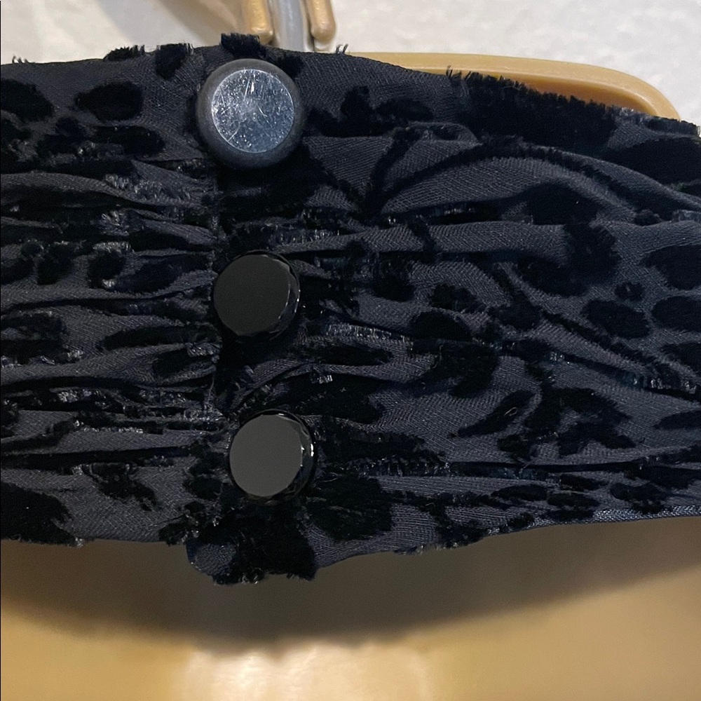 Size 6 Vintage Lauren Ralph Lauren Black Velvet Backless Gown - Picture 6 of 6